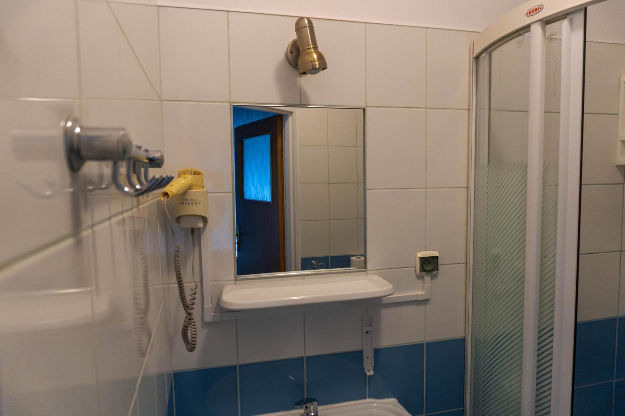 Osrodek Wypoczynkowy Lesne Ustronie Hostel Witnica Екстериор снимка