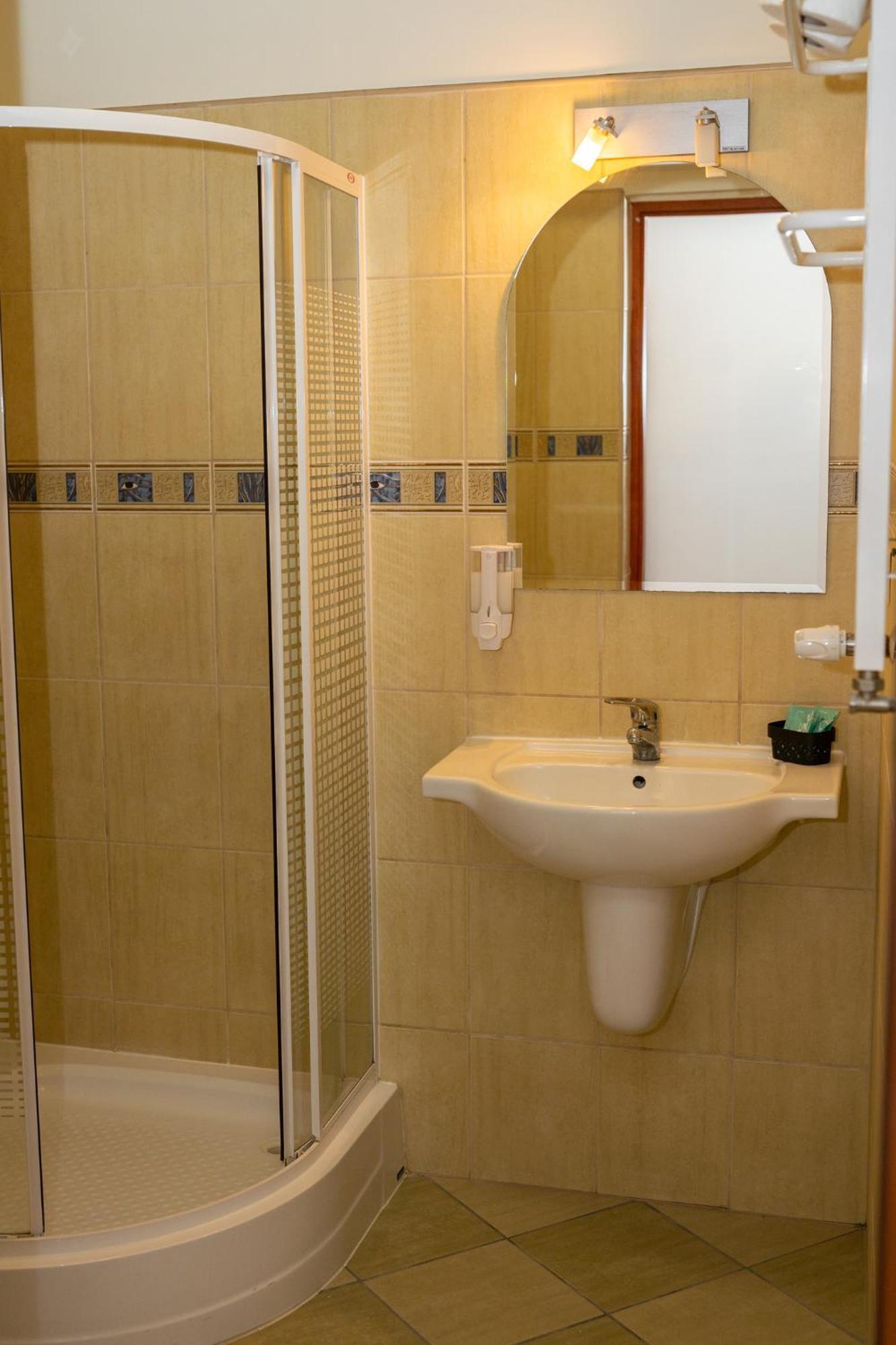 Osrodek Wypoczynkowy Lesne Ustronie Hostel Witnica Екстериор снимка